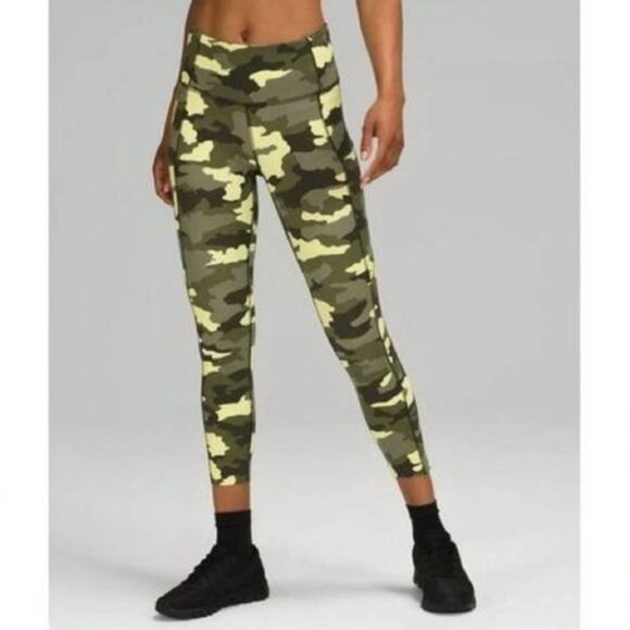 LULULEMON Fast and Free Tight 25" in Camo Crispin Green Multi leggings - Picture 1 of 3